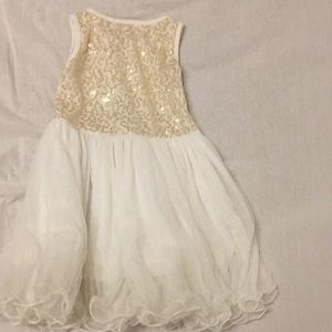 Dresses - Party dress 5T Dresses - Party dress 5T